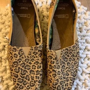 Limited Edition Toms National Geographic Women’s